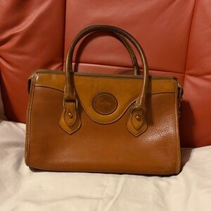 Dooney & Bourke Elegant Tan Leather Handbag